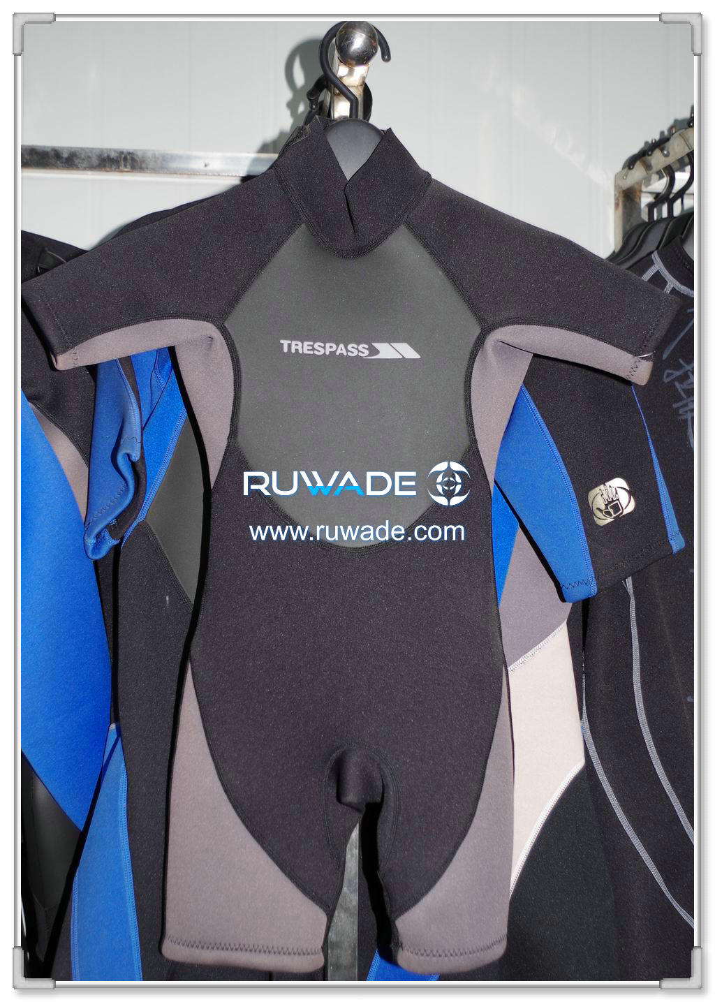 Short sleeve shorty wetsuits with back zipper 101