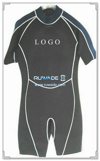 Shorty surfing wetsuit with back zipper -013