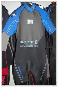 Short sleeve shorty wetsuits with back zipper -103